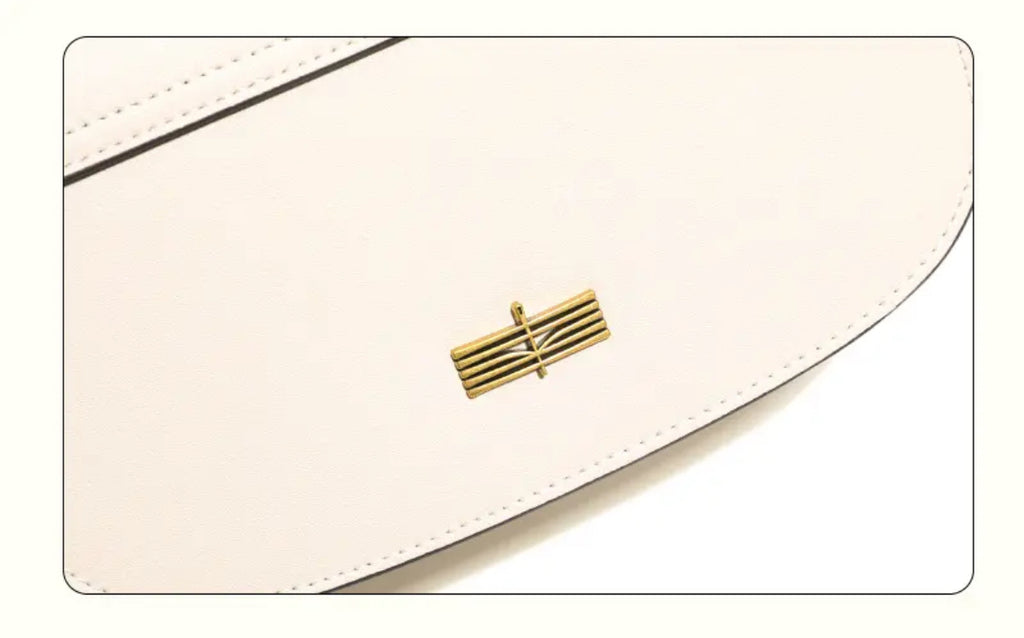 Ladies Cowhide Embroidery Bamboo Handbag