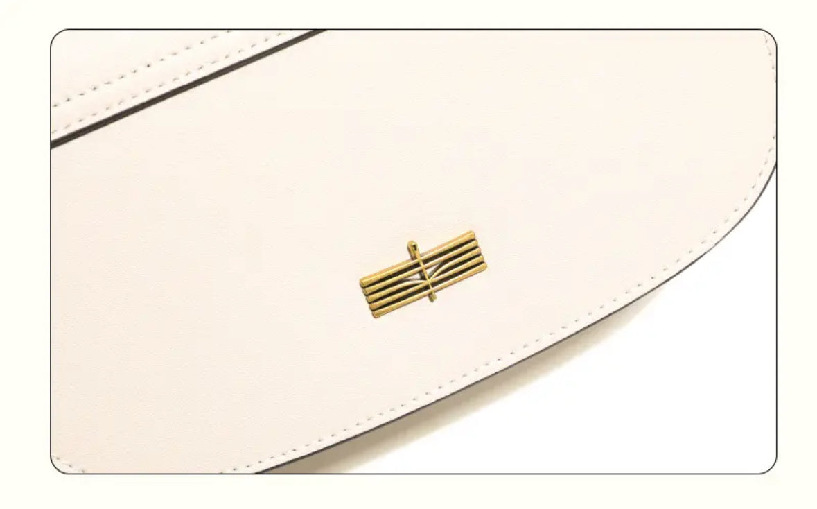 Ladies Cowhide Embroidery Bamboo Handbag